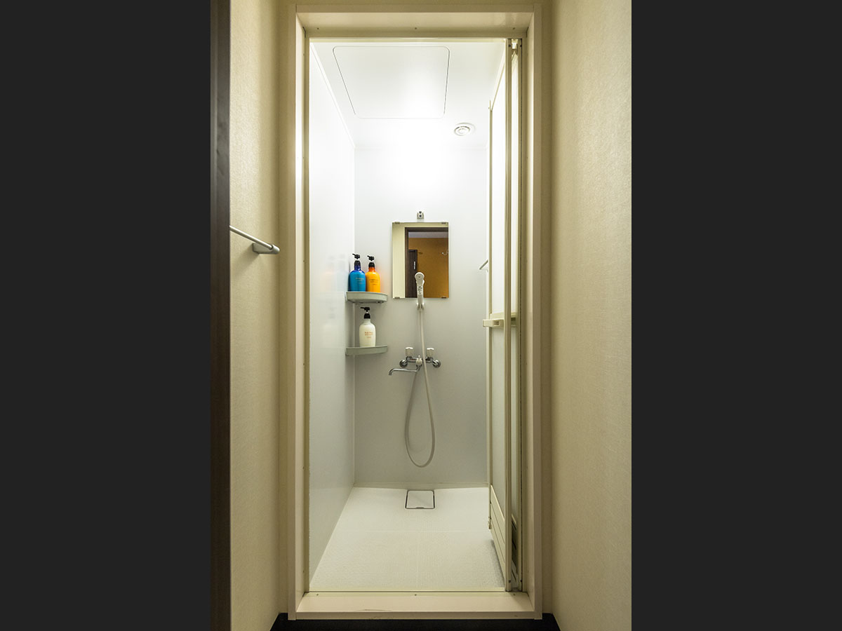 Shower Room (4,6,7,8th floor)